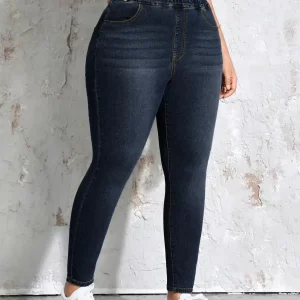Plus Size Women's Slim Fit Jeans - Player Fashions